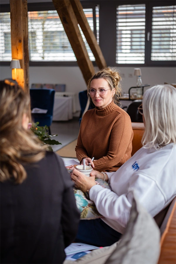 Teilnehmerinnen im Gespräch